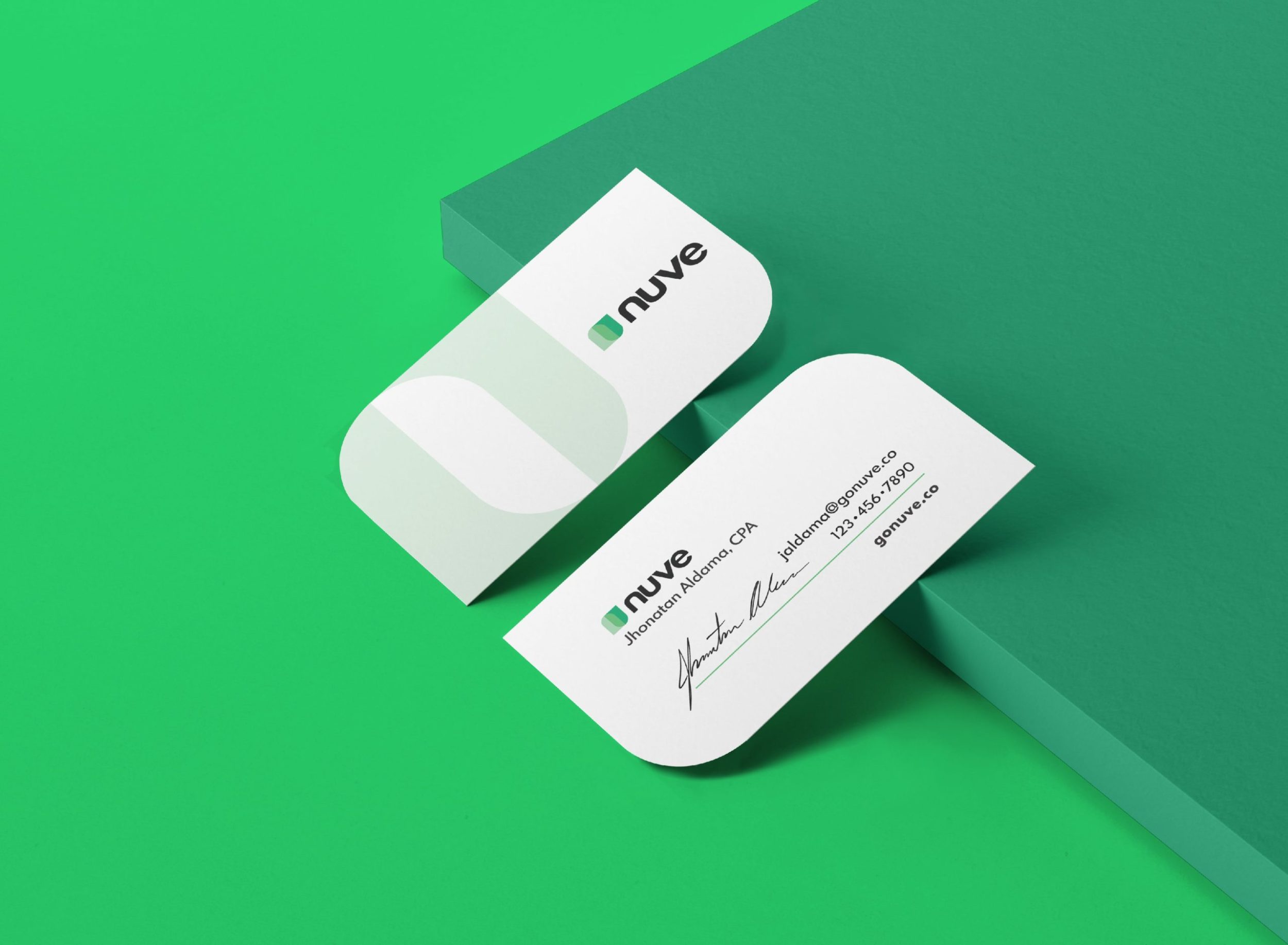 Nuve Business Card Mock-Up